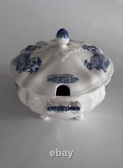 VTG JOHNSON BROS Rare English Gardens Blue & White Soup Tureen