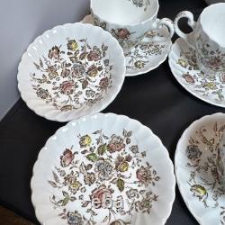 VTG Johnson Bros STAFFORDSHIRE BOUQUET 4, 7 Piece Place Settings 28 Total Pieces