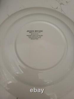 VTG Johnson Brothers Bonjour Ironstone Plate & Bowl LOT Red Flower Tulip 24pcs