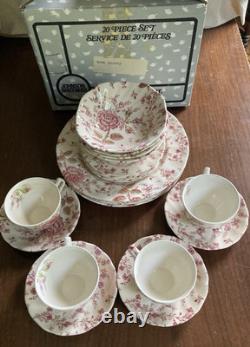 VTG Johnson Brothers Rose Chintz (4) 5 pc place settings NIB