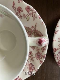 VTG Johnson Brothers Rose Chintz (4) 5 pc place settings NIB