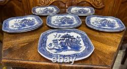 VTG Set of 12 Johnson Brothers Blue Willow Porcelain Square Salad Plates 7 3/4