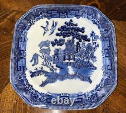 VTG Set of 12 Johnson Brothers Blue Willow Porcelain Square Salad Plates 7 3/4