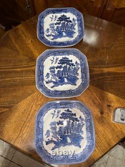 VTG Set of 12 Johnson Brothers Blue Willow Porcelain Square Salad Plates 7 3/4