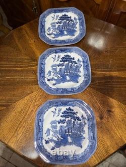 VTG Set of 12 Johnson Brothers Blue Willow Porcelain Square Salad Plates 7 3/4