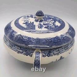 Vintage Johnson Bros Blue Willow 10 Soup Tureen (M)