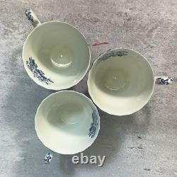 Vintage Johnson Bros Coaching Scenes Blue Transferware 20 Pc Set Service for 3