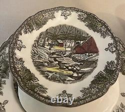 Vintage Johnson Bros Friendly Village China 30 piece set 6 Place Settings