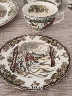 Vintage Johnson Bros Friendly Village China 5 Piece Place Setting NEW