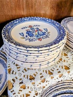 Vintage Johnson Bros Hearts & Flowers Dinnerware, 54 Pieces, Ironstone Dishes