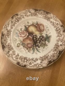 Vintage Johnson Bros Windsor Ware 10.5 Harvest Dinner Plate Excellent Condition