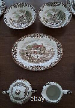 Vintage Johnson Brothers England Heritage Hall 45 Pc Dinnerware Service For 8