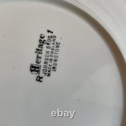 Vintage Johnson Brothers England Heritage White 10Dinner Plates Set Of 8