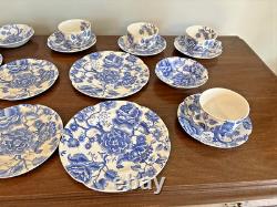 Vintage Johnson Brothers English Chippendale Blue 27 PC Set