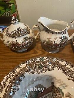 Vintage Johnson Brothers Heritage Hall Eight Place Settings & Servings / 46pcs