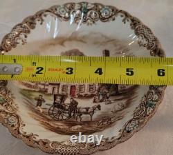 Vintage Johnson Brothers Heritage Hall pattern (6) 5 Piece Settings/4 Serving