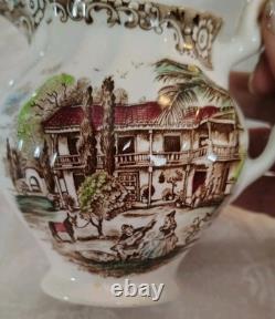 Vintage Johnson Brothers Heritage Hall pattern (6) 5 Piece Settings/4 Serving