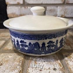 Vintage Johnson Brothers Round Covered Casserole, Blue Willow