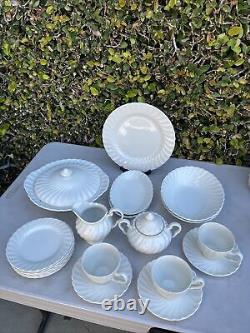 Vintage Set Of 23 Ironstone Johnson Bros Regency Snow White Dinnerware