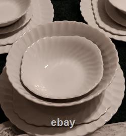 Vintage Set Of 33 Ironstone Johnson Bros Regency Snow White Dinnerware BIG LOT