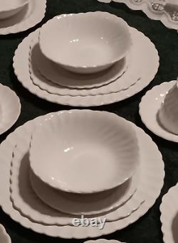 Vintage Set Of 33 Ironstone Johnson Bros Regency Snow White Dinnerware BIG LOT