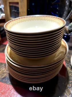 Vtg Johnson Bros Victorian Regal 116 pcs Dinner/Expresso Service for 12 Art Deco