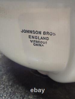 Vtg Porcelain Johnson Bros England 16 Round Bathroom Sink Floral Birds